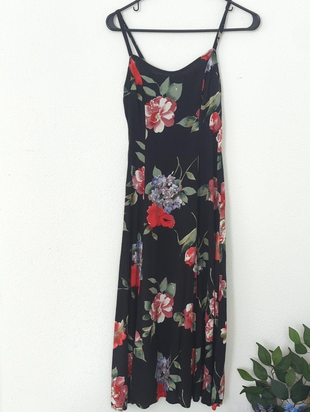 Vintage Floral Black Fit n Flare Dress with Sweetheart Neckline